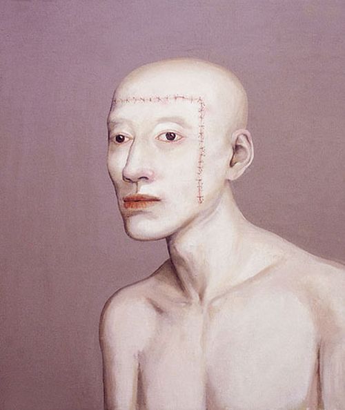 Poi, quando la costruzione lo richiede si torna al lavoro, e ci si ricompone per rientrare nella massa, per ritornare ingranaggio.