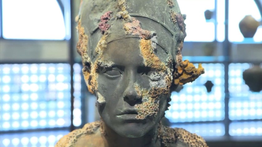 19 anche ciò che così intensamente abbiamo cercato di proteggere, tutelare o sottrarre alla luce del sole.