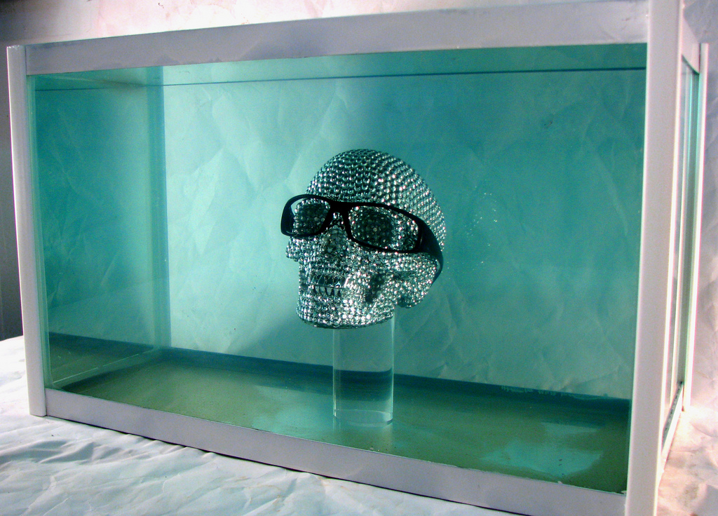 20 allegorie e provocazioni, film d_autore e accenni alla moda.